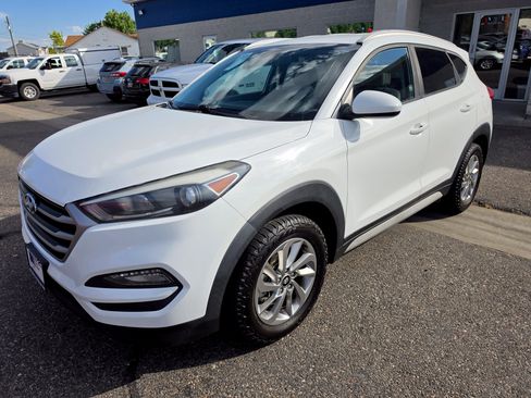 Used 2018 Hyundai Tucson SEL AWD/4WD image 3