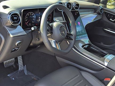 Used 2026 Mercedes-Benz GLC 300 image 3