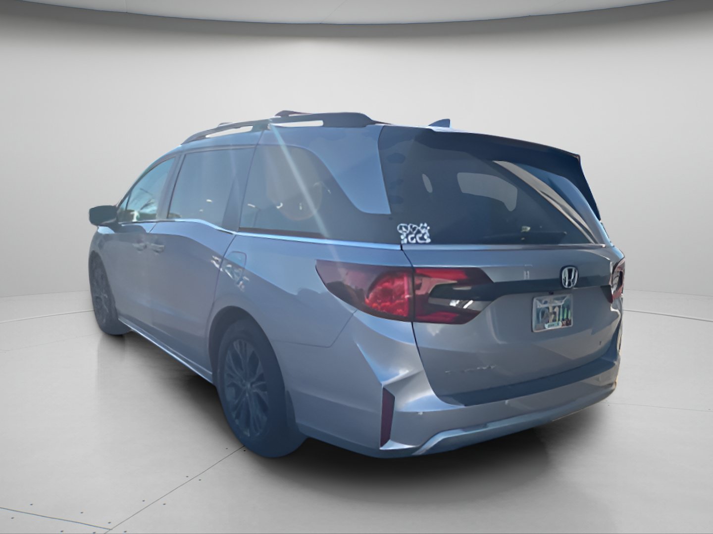 Used 2025 Honda Odyssey Touring image 5