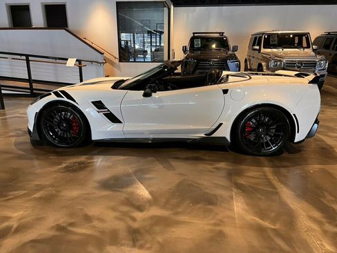 Used 2017 Chevrolet Corvette Grand Sport image 3