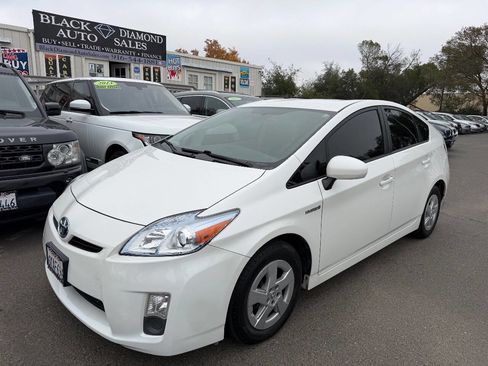 Used 2010 Toyota Prius Three image 4