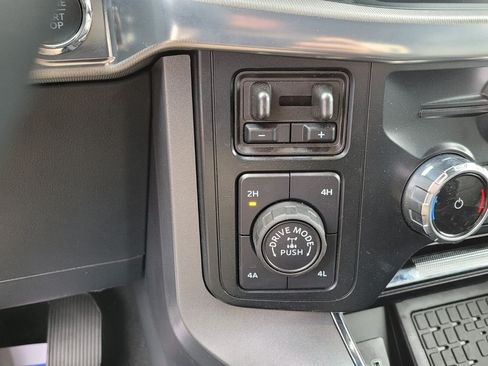 Used 2025 Ford F150 Lariat w/ Bed Utility Package AWD/4WD image 21
