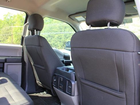 Used 2017 Ford F150 XL w/ Equipment Group 101A Mid image 18