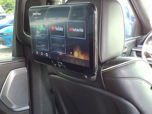 Used 2022 Cadillac Escalade Sport Platinum w/ LPO, ONYX Package AWD/4WD image 22