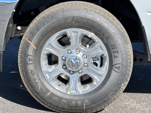 New 2026 RAM 3500 Big Horn AWD/4WD image 23