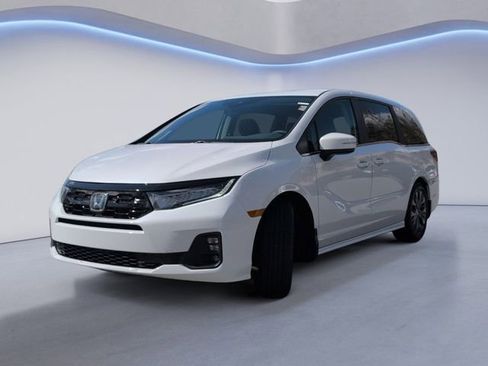 New 2026 Honda Odyssey Touring image 11