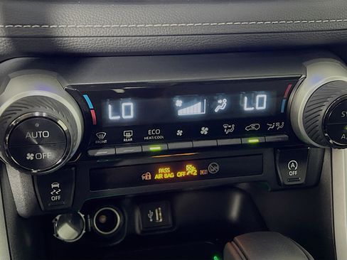 Used 2024 Toyota RAV4 XLE w/ Convenience Package image 26