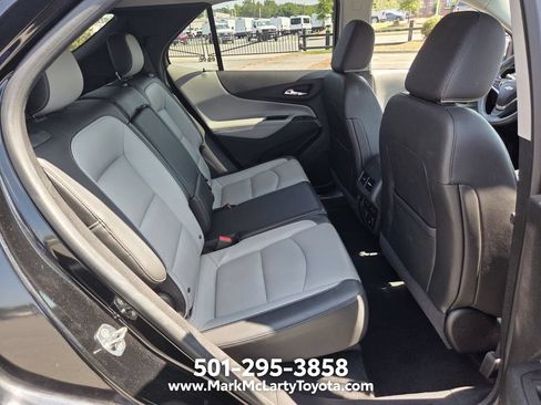 Used 2018 Chevrolet Equinox Premier FWD image 14
