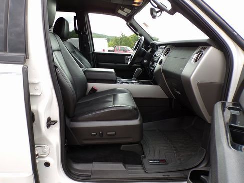 Used 2012 Ford Expedition Limited image 18