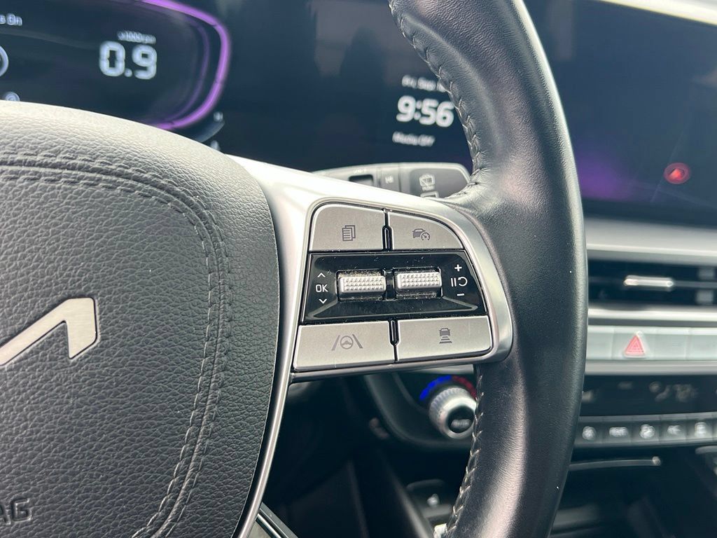 Certified 2025 Kia Telluride S FWD image 22