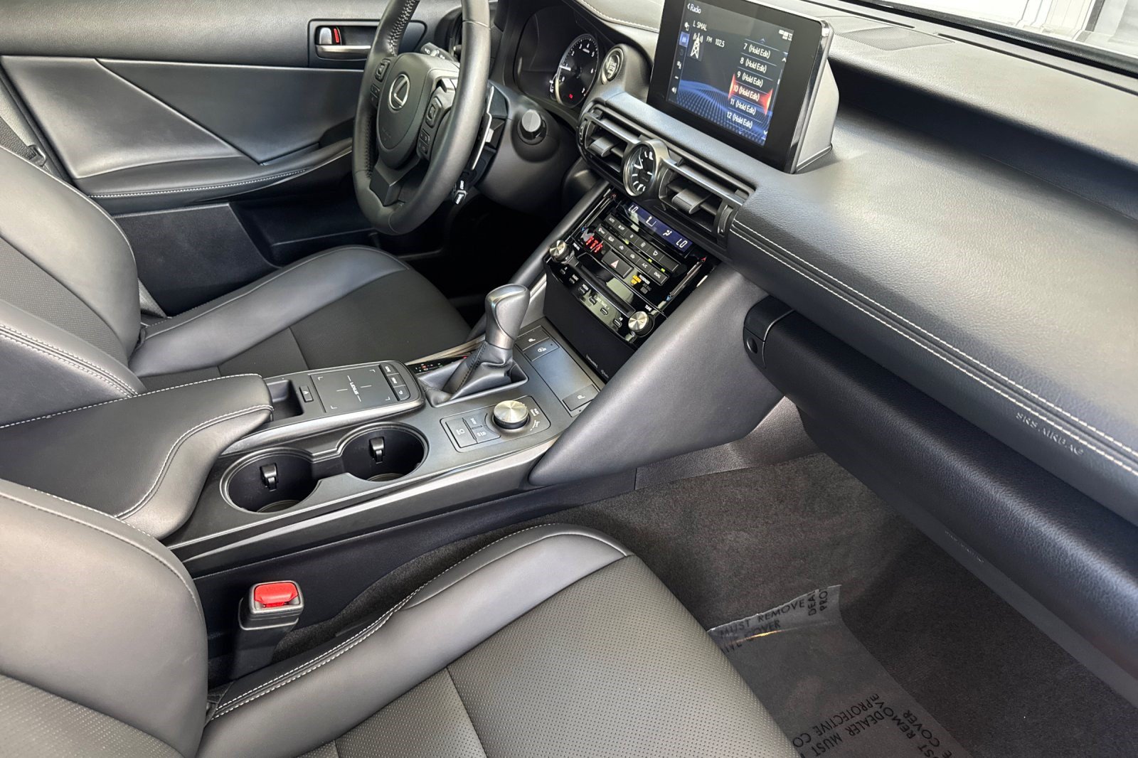 Certified 2025 Lexus IS 300 F Sport RWD image 19