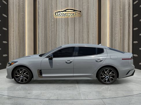 Used 2022 Kia Stinger GT-Line image 4