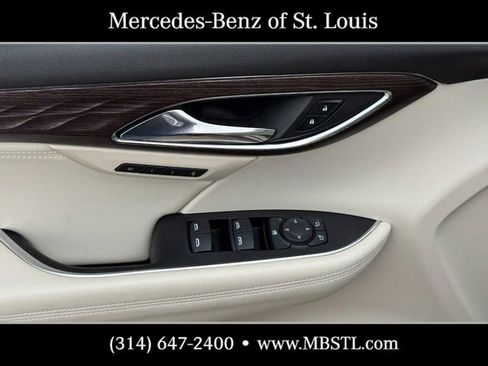 Used 2023 Buick Envision Avenir AWD/4WD image 18
