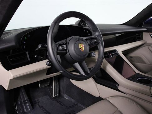 Used 2020 Porsche Taycan Turbo image 4