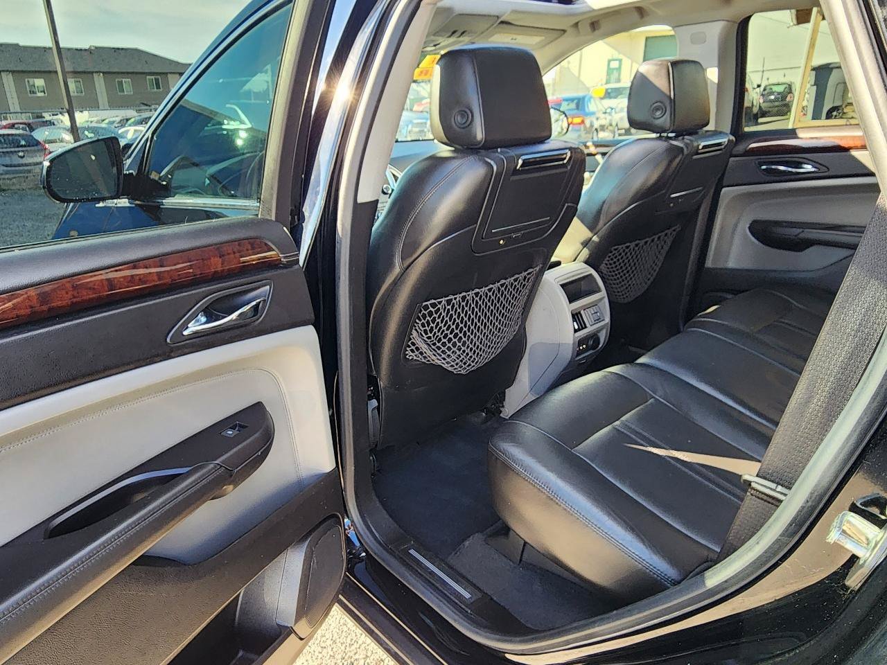 Used 2010 Cadillac SRX Luxury FWD image 20