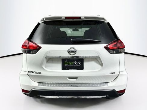 Used 2018 Nissan Rogue S w/ S Value Package AWD/4WD image 7
