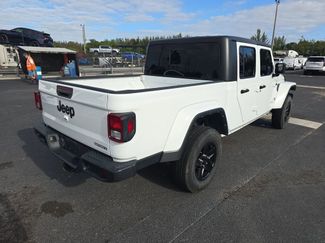 Used 2021 Jeep Gladiator Sport AWD/4WD video 2