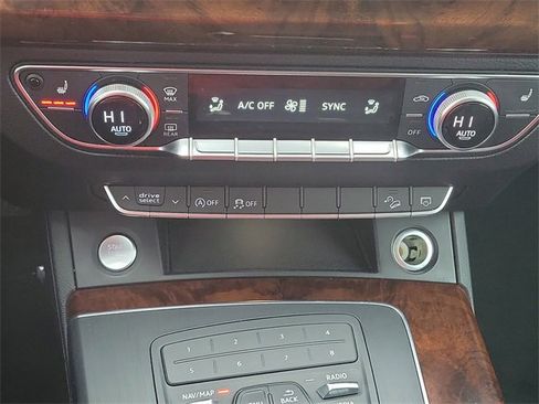 Used 2018 Audi Q5 2.0T Premium w/ Convenience Package image 32
