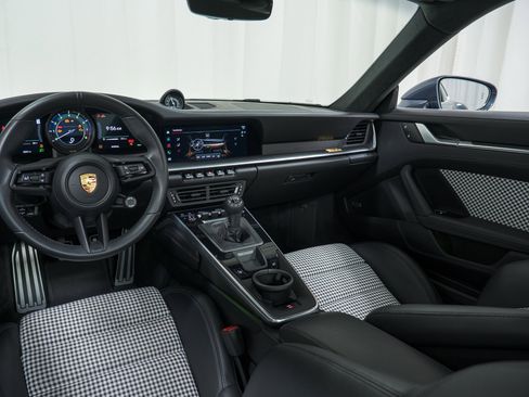 Used 2023 Porsche 911 Sport Classic RWD image 22