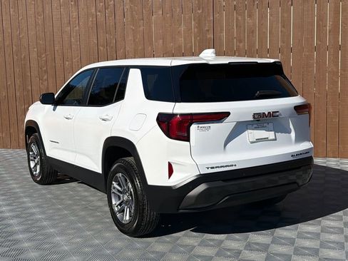 Used 2026 GMC Terrain Elevation image 17