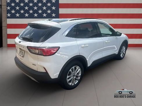 Used 2022 Ford Escape SE AWD/4WD image 6