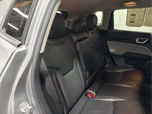 Used 2022 Jeep Compass Latitude image 26