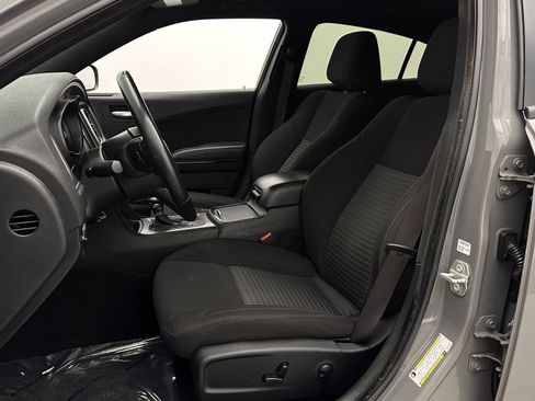 Used 2023 Dodge Charger SXT w/ Blacktop Package image 15