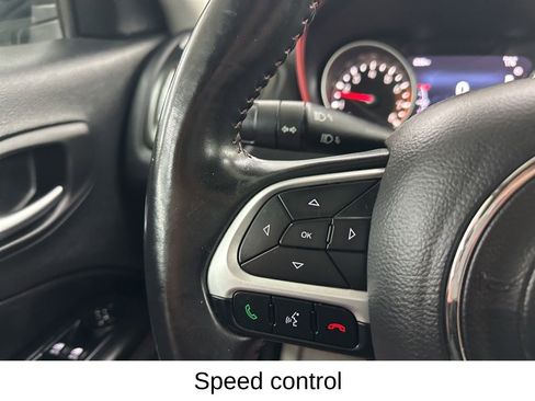 Used 2019 Jeep Compass Trailhawk AWD/4WD image 34