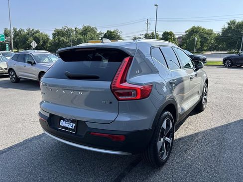 Certified 2025 Volvo XC40 B5 Plus AWD/4WD image 8