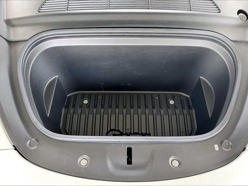 Used 2023 Tesla Model Y AWD image 27