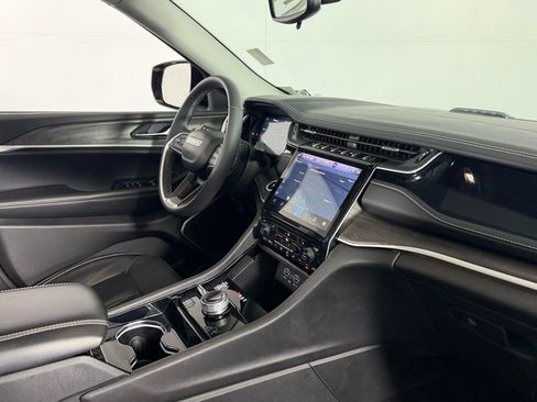 Certified 2022 Jeep Grand Cherokee Limited 4xe image 27