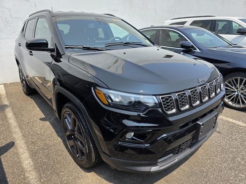 Used 2026 Jeep Compass Limited AWD/4WD image 1