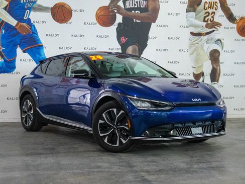 Used 2024 Kia EV6 Wind image 2