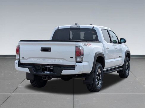 Used 2023 Toyota Tacoma TRD Off-Road w/ TRD Premium Off Road Package AWD/4WD image 5