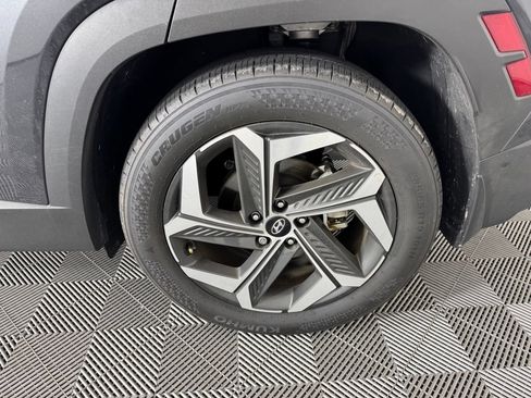 Used 2024 Hyundai Tucson Limited FWD image 13