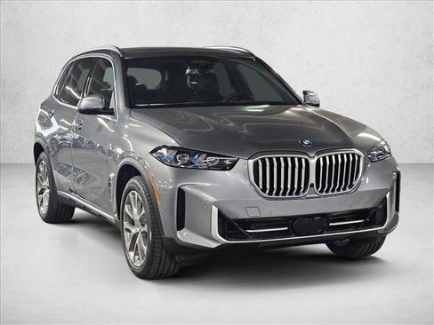 Used 2026 BMW X5 xDrive40i w/ Climate Comfort Package AWD/4WD image 3