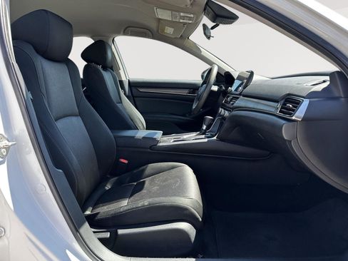 Certified 2019 Honda Accord LX image 23