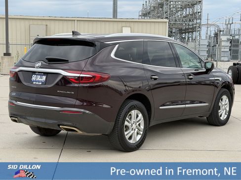 Used 2018 Buick Enclave Essence FWD image 4