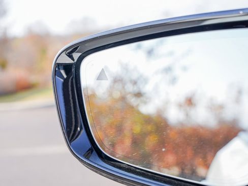 Used 2018 BMW M5 image 14