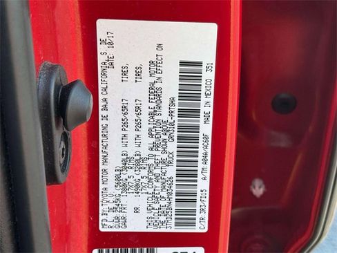 Used 2017 Toyota Tacoma TRD Sport image 16