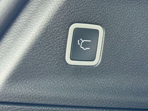 New 2026 Chrysler Pacifica Limited w/ S Appearance Package image 43