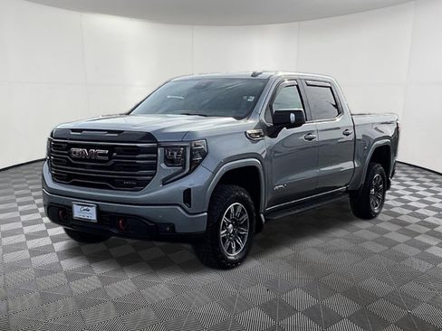 Used 2025 GMC Sierra 1500 AT4 w/ Technology Package AWD/4WD image 3