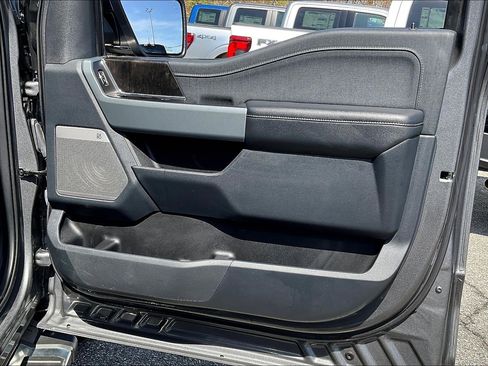 Used 2022 Ford F150 Lariat image 22