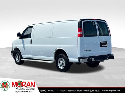 Certified 2024 Chevrolet Express 2500 w/ Driver Convenience Package RWD image 4