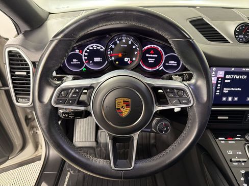 Certified 2021 Porsche Cayenne Coupe AWD/4WD image 17