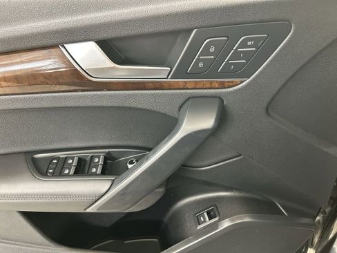 Used 2020 Audi Q5 2.0T Premium Plus w/ Premium Plus Package image 11