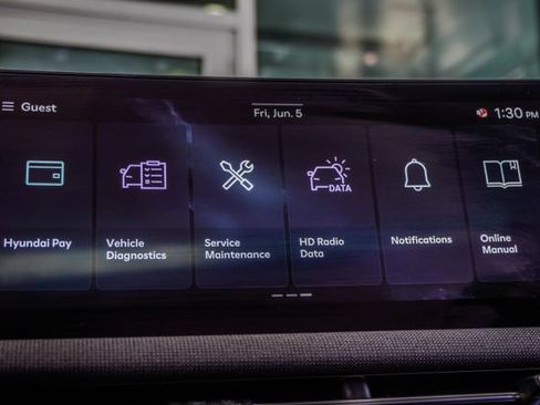 Certified 2025 Hyundai Tucson Limited FWD image 31