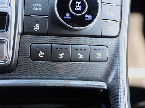 Used 2022 Hyundai Santa Fe Calligraphy image 32