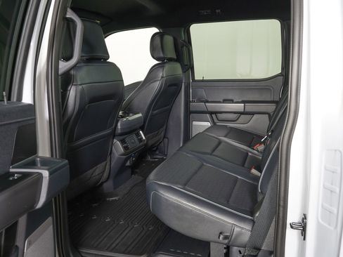 Used 2025 Ford F150 Lariat w/ Equipment Group 501A Mid image 13