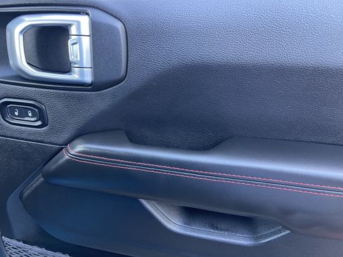 New 2026 Jeep Wrangler Unlimited Rubicon w/ Technology Group image 31